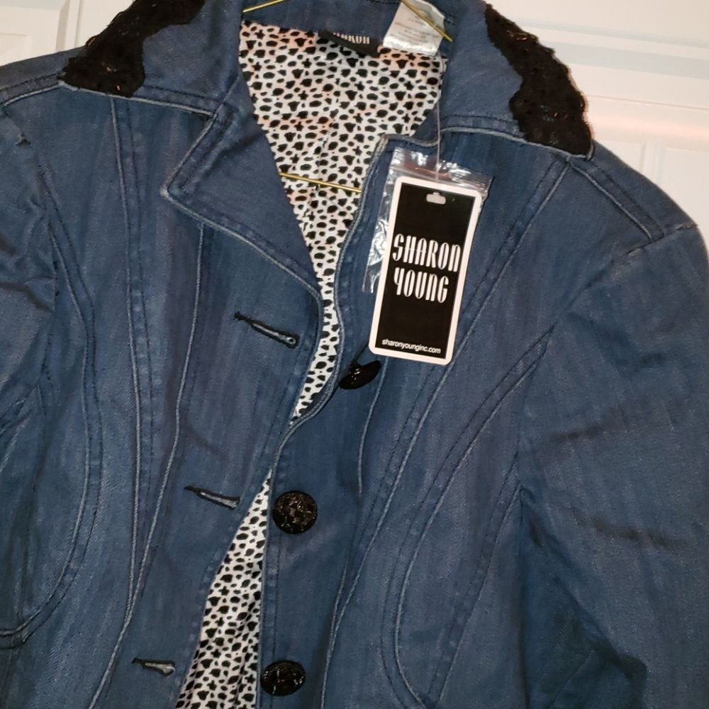 Jacket - Picture 2 of 11